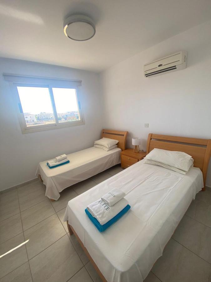 Appartamento Royal-Seacrest Paphos-Center Vip Esterno foto